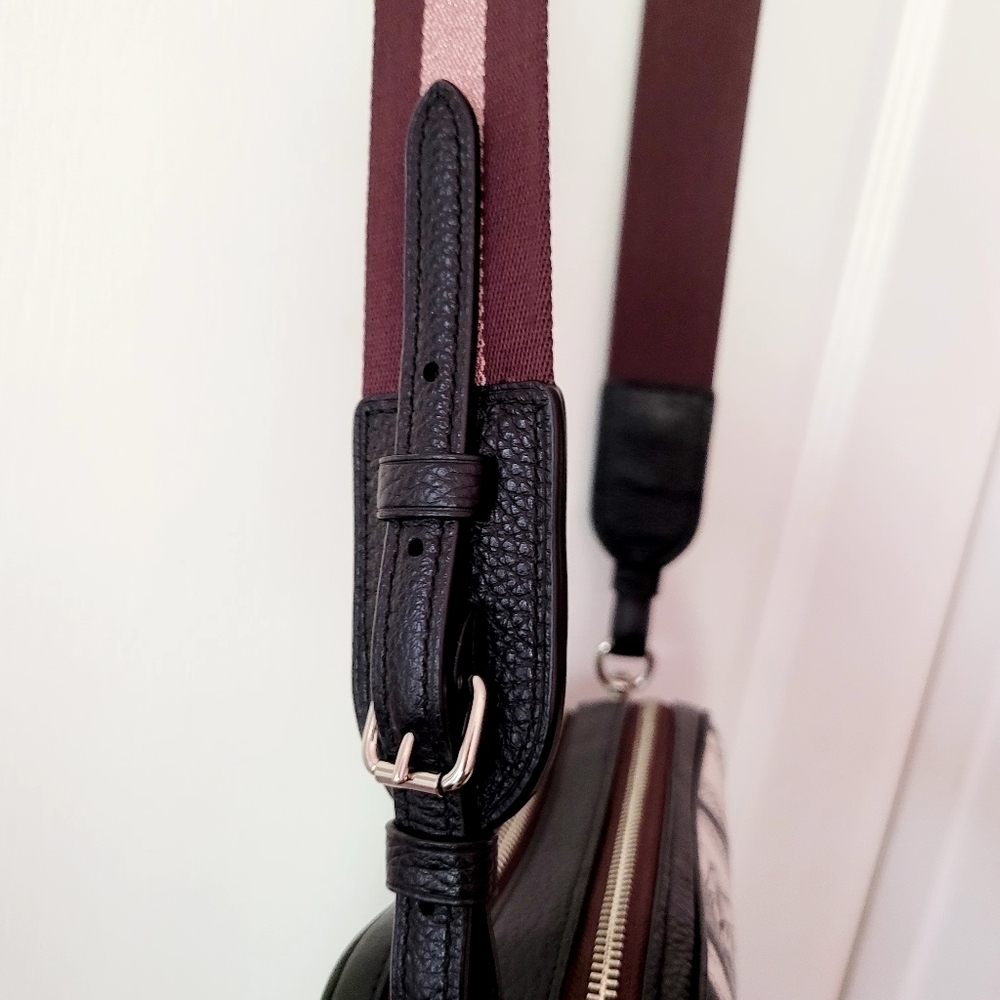 Marvel x Coach Crossbody - Picture 13 of 16